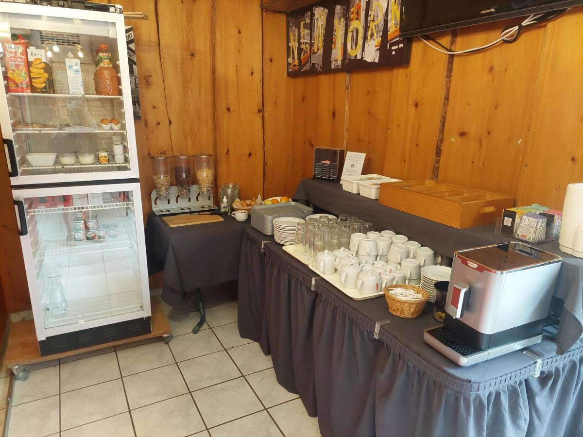 Hotel Restaurant Lancheton Saint-Julien-Mont-Denis エクステリア 写真
