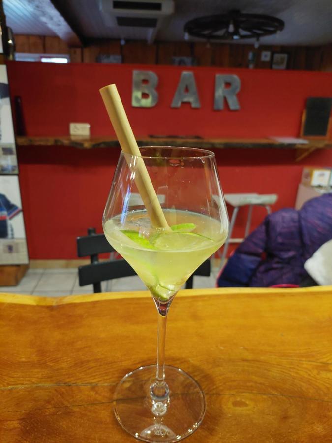 Hotel Restaurant Lancheton Saint-Julien-Mont-Denis エクステリア 写真