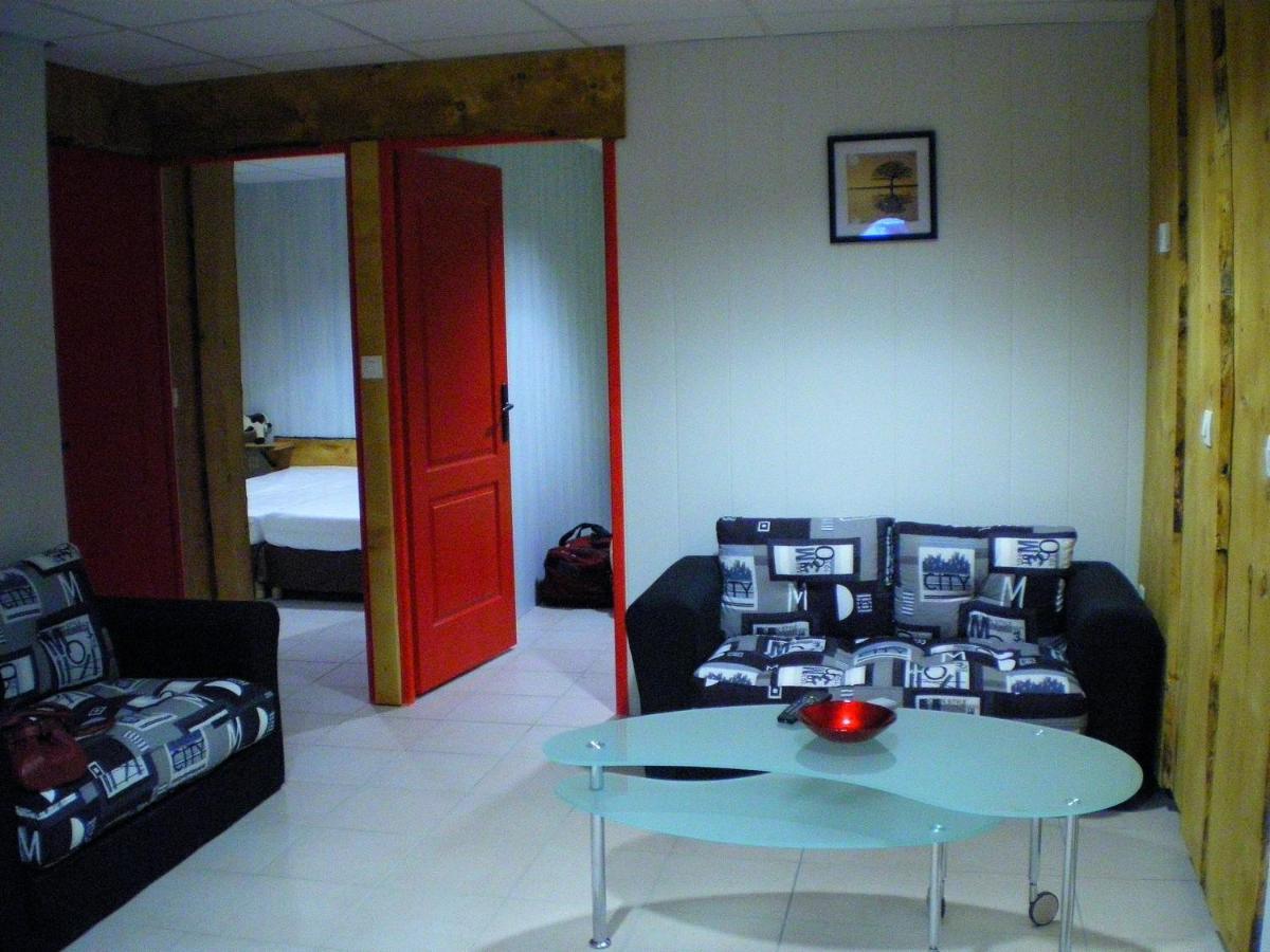 Hotel Restaurant Lancheton Saint-Julien-Mont-Denis エクステリア 写真