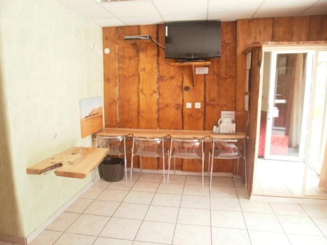 Hotel Restaurant Lancheton Saint-Julien-Mont-Denis エクステリア 写真