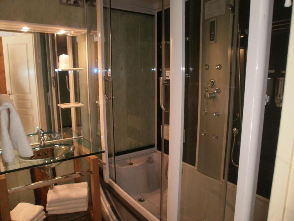 Hotel Restaurant Lancheton Saint-Julien-Mont-Denis 部屋 写真